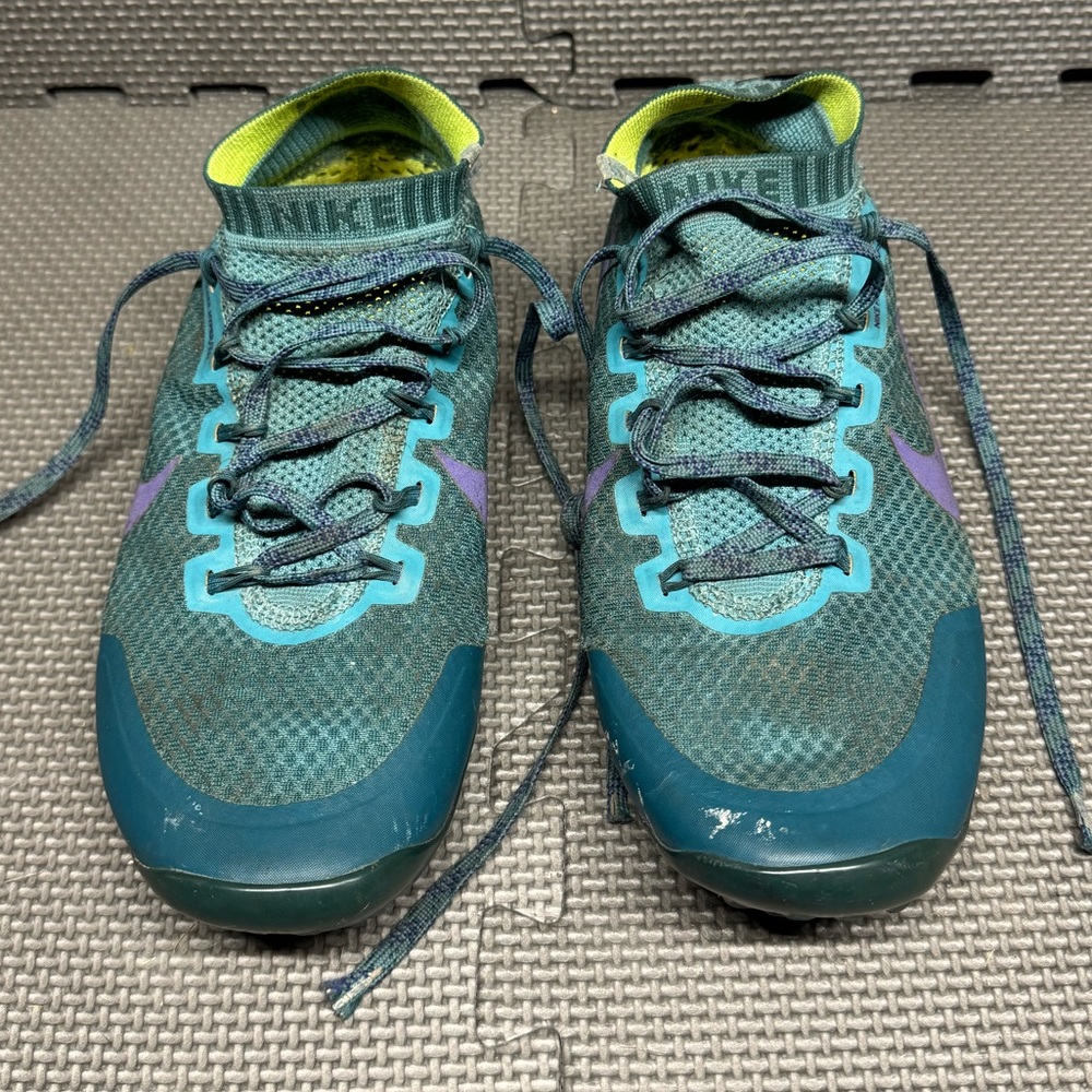 Nike Free Hyperfeel Sneakers